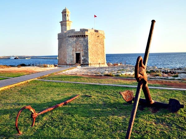 Castillo de San Nicolás de Ciudadela de Menorca - Sitios de interés que ver en Menorca - Ilutravel.com