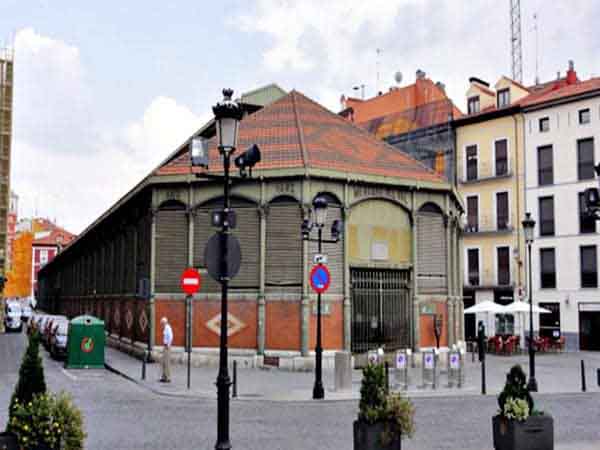 mercado del val de Valladolid - Lugares de interés de Valladolid - Ilutravel.com