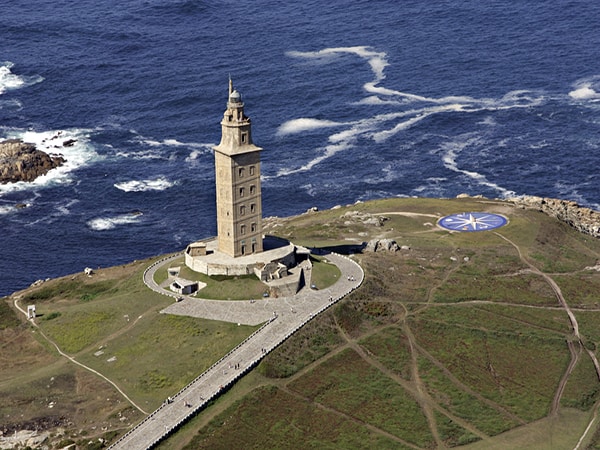 Torre de Hércules de Coruña - Ver Coruña en un día turismo viajar - Ilutravel.com
