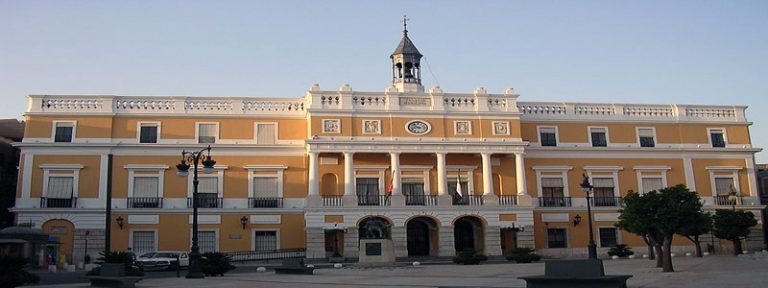 Ayuntamiento De Badajoz ¿Quieres Conocerlo? - Ilutravel