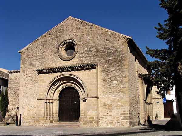 Guía de Viajes por Baeza en la Iglesia de la Santa Cruz – Ilutravel.com -Tu guía de turismo online