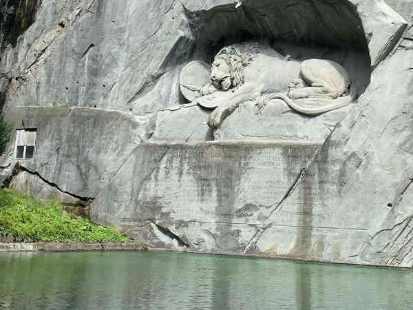 Monumento al León de Lucerna 