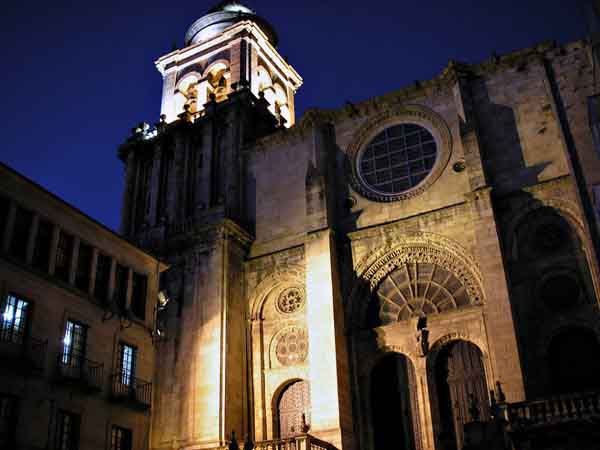 Catedral de San Martiño de Orense lugar para visitar en Ourense - Ilutravel.com