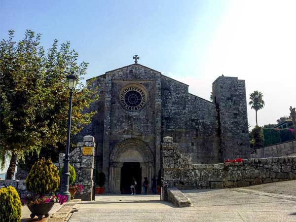 Iglesia Santa MAría Baiona - Sitios para visitar en Baiona de turismo - Ilutravel.com