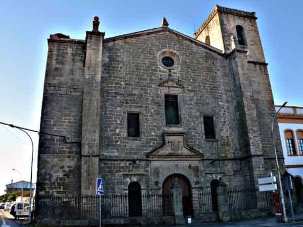 Iglesia y Convento de la Encarnación de Trujillo - Qué ver en Trujillo en un día - Ilutravel.com
